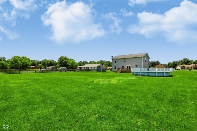 7863 Skywalker Court, Nineveh, IN 46164