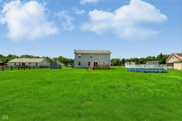 7863 Skywalker Court, Nineveh, IN 46164