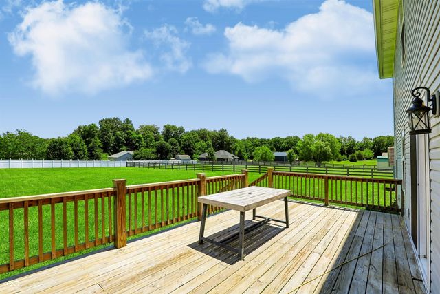 7863 Skywalker Court, Nineveh, IN 46164