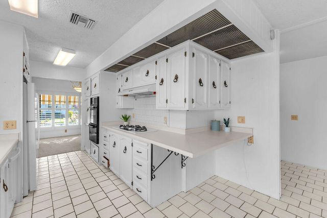 1002 Via Grande, Cathedral City, CA 92234