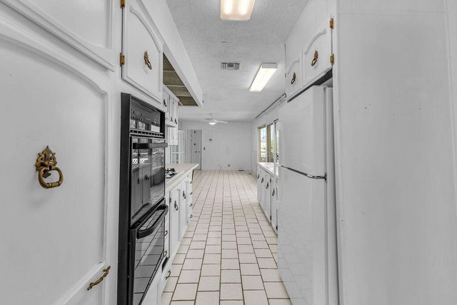 1002 Via Grande, Cathedral City, CA 92234