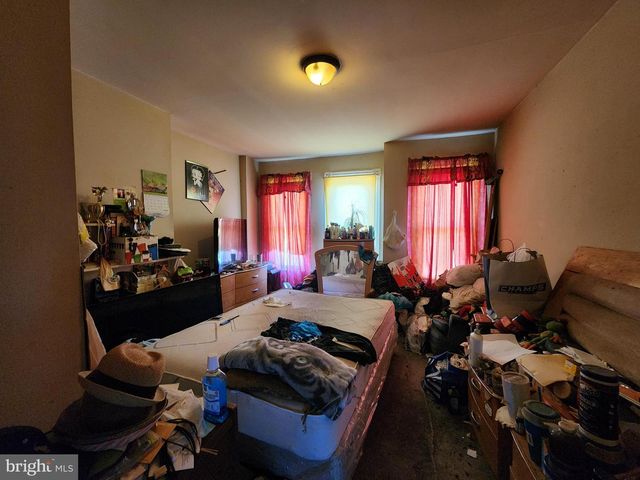 2225 E PRESTON ST, Baltimore, MD 21213