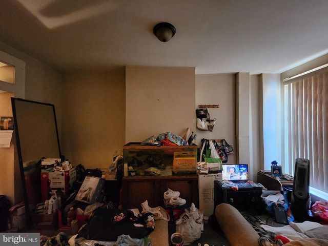 2225 E PRESTON ST, Baltimore, MD 21213