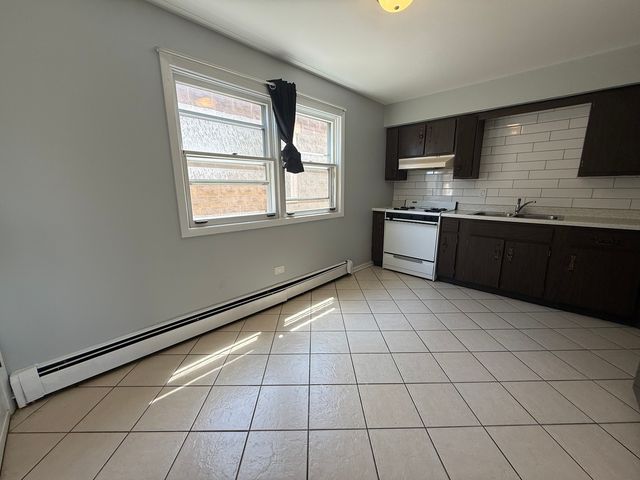 6543 16th Street 5, Berwyn, IL 60402
