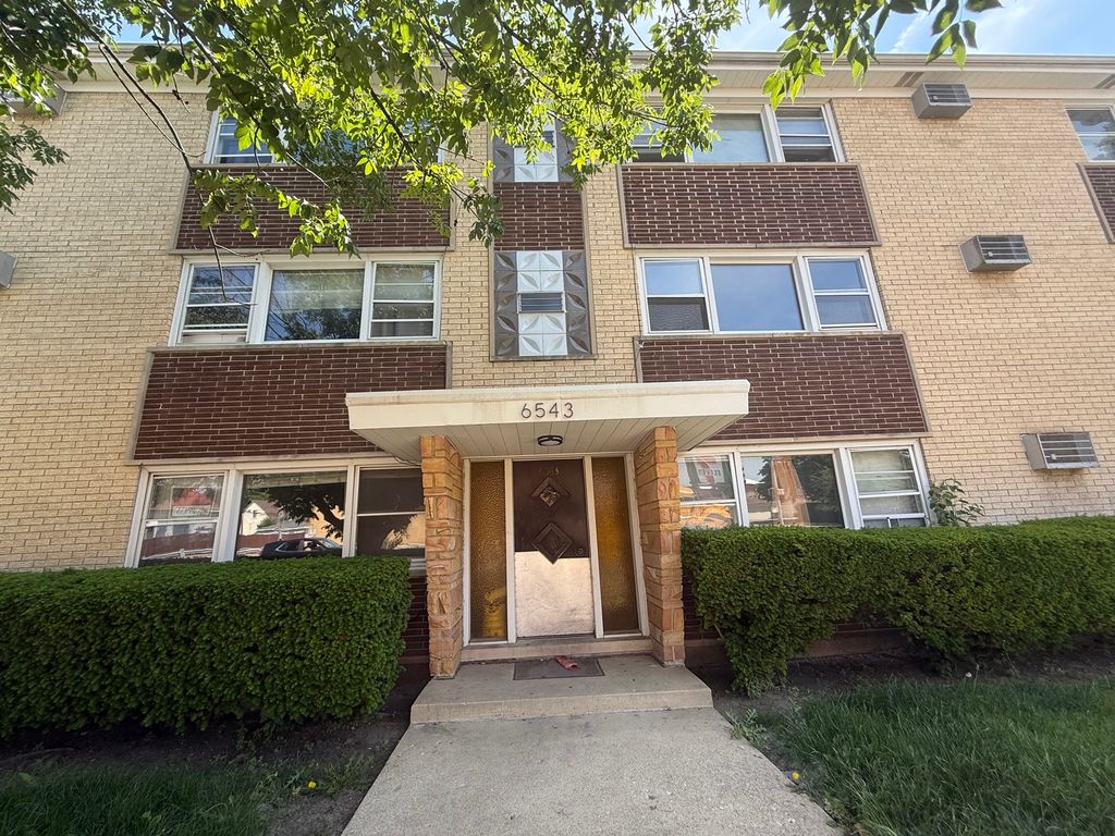 6543 16th Street 5, Berwyn, IL 60402