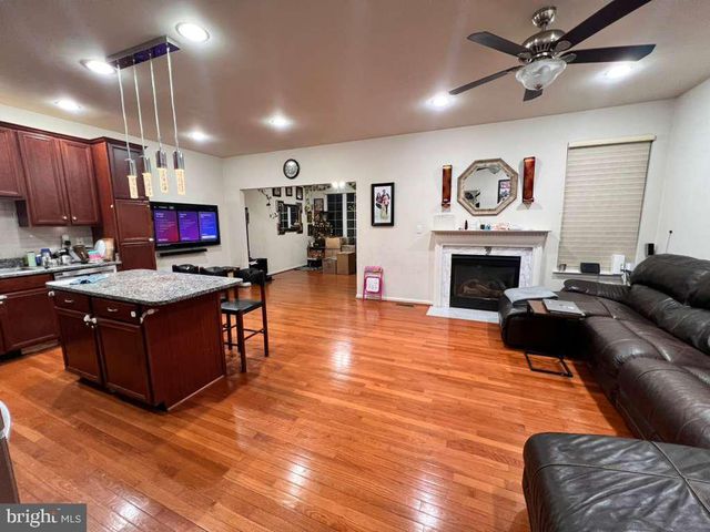 22587 WELBORNE MANOR SQ, Ashburn, VA 20148