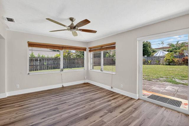 277 NW 3rd Court, Boca Raton, FL 33432