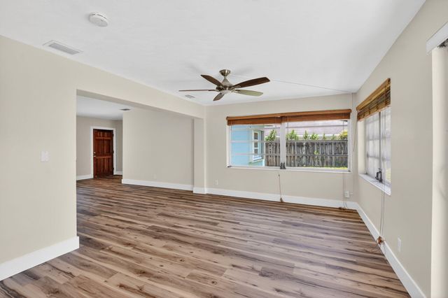 277 NW 3rd Court, Boca Raton, FL 33432