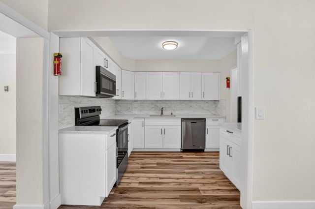 277 NW 3rd Court, Boca Raton, FL 33432