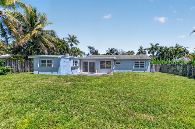 277 NW 3rd Court, Boca Raton, FL 33432