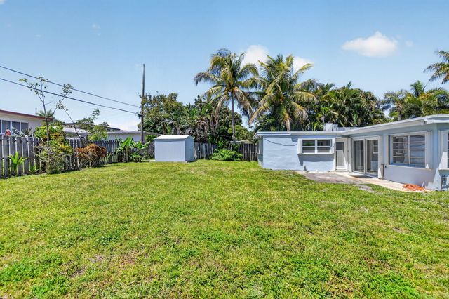 277 NW 3rd Court, Boca Raton, FL 33432