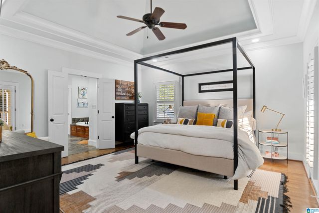 543 FOUNDERS PARK CIRCLE, Hoover, AL 35226