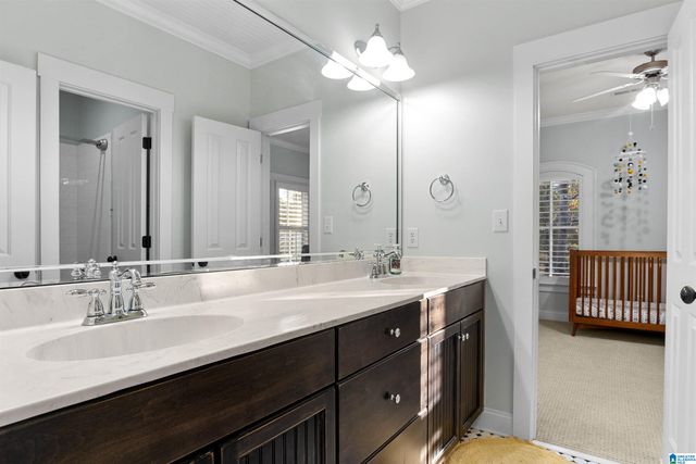 543 FOUNDERS PARK CIRCLE, Hoover, AL 35226