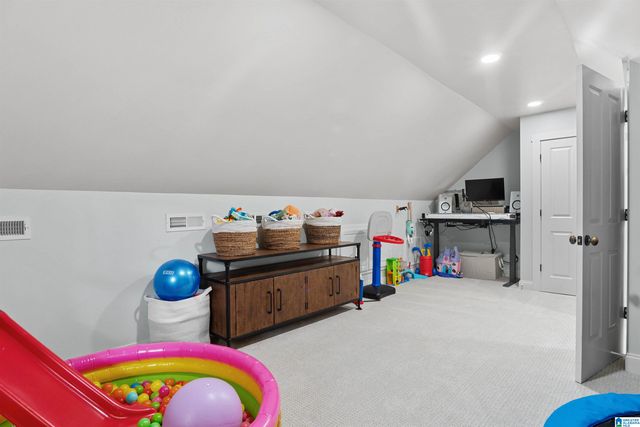 543 FOUNDERS PARK CIRCLE, Hoover, AL 35226