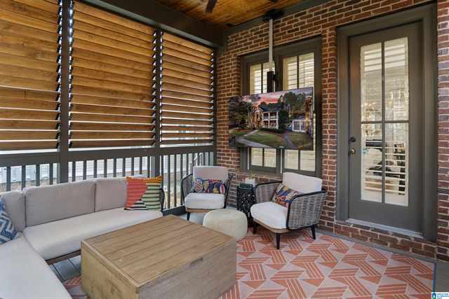 543 FOUNDERS PARK CIRCLE, Hoover, AL 35226