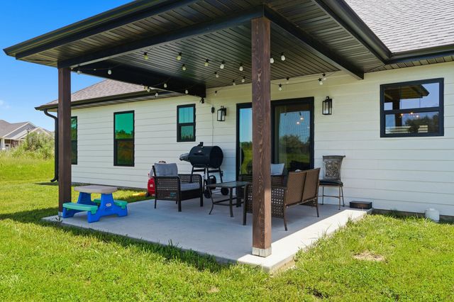2209 BRENGMAN DR, Columbia, MO 65202
