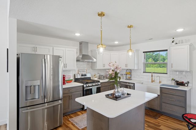 2209 BRENGMAN DR, Columbia, MO 65202
