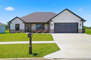 2209 BRENGMAN DR, Columbia, MO 65202
