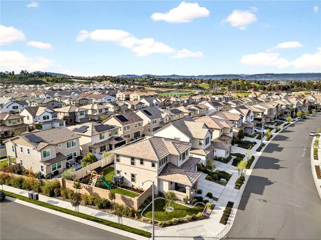 32071 Radiant Drive, Temecula, CA 92591