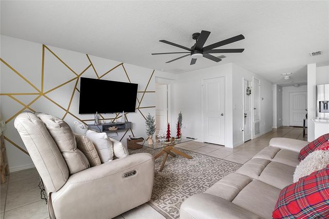 3073 SWEET ACRES PLACE, St Cloud, FL 34772