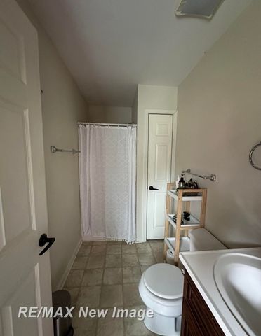 3130 E Moore Road, Saginaw, MI 48601