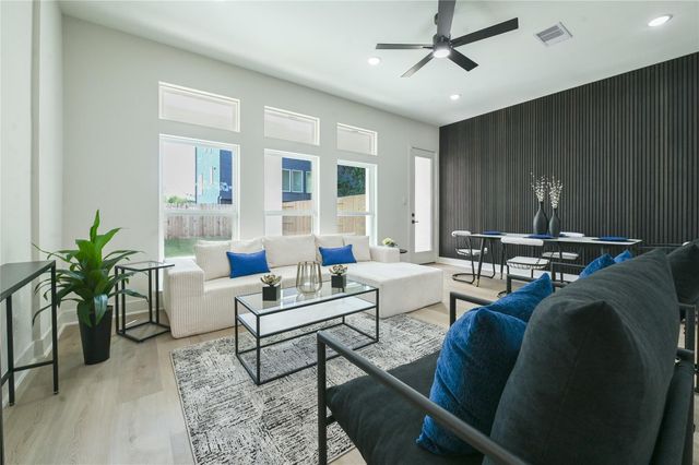 14101 Bridgeport, Houston, TX 77047
