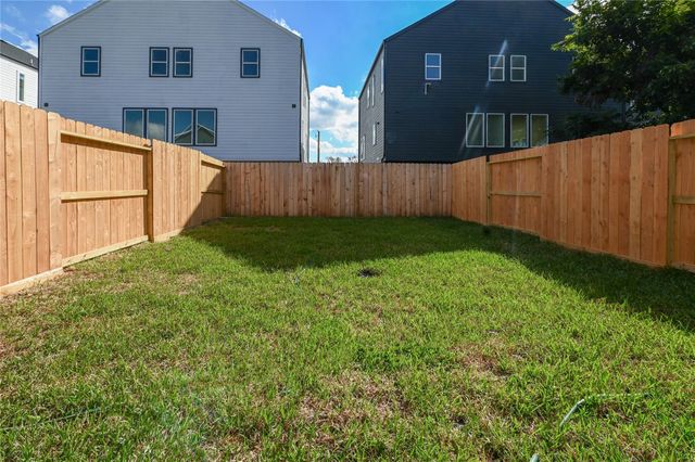 14101 Bridgeport, Houston, TX 77047
