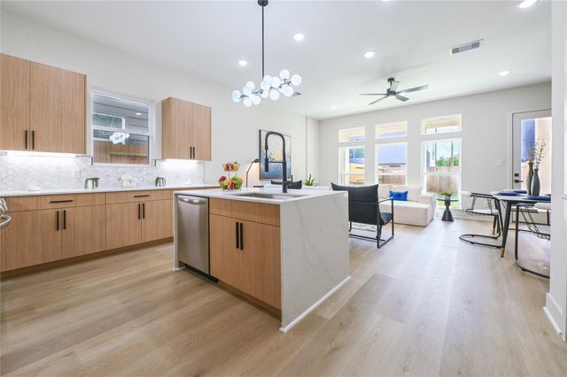 14101 Bridgeport, Houston, TX 77047