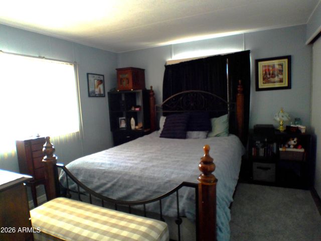 608 E QUEEN CREEK Court, Queen Valley, AZ 85118