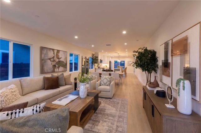469 Highland, Pasadena, CA 91104