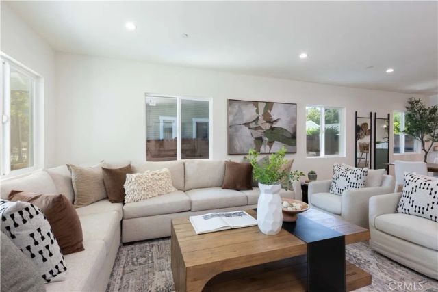 469 Highland, Pasadena, CA 91104