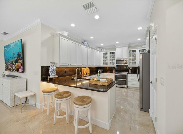 660 CHIPPER DRIVE, Sun City Center, FL 33573