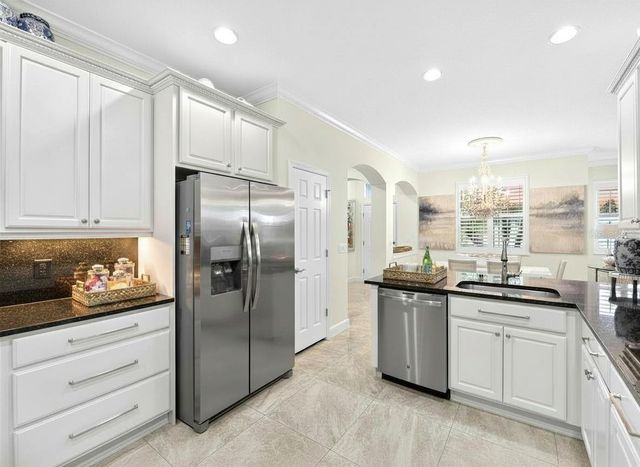 660 CHIPPER DRIVE, Sun City Center, FL 33573