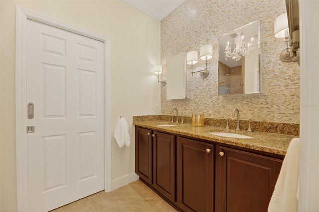 660 CHIPPER DRIVE, Sun City Center, FL 33573