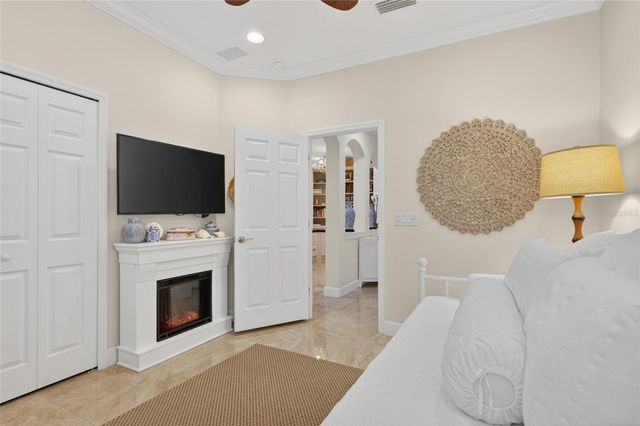 660 CHIPPER DRIVE, Sun City Center, FL 33573
