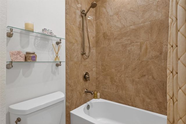 660 CHIPPER DRIVE, Sun City Center, FL 33573