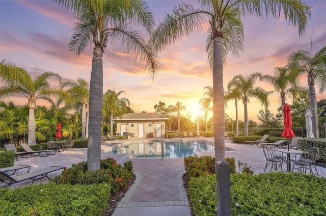 660 CHIPPER DRIVE, Sun City Center, FL 33573