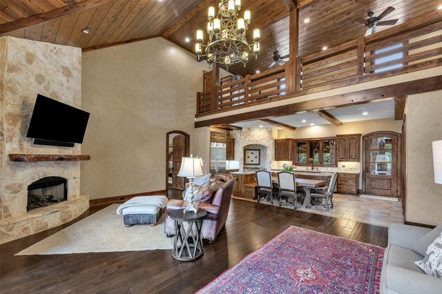 654 Navasota Ridge, Navasota, TX 77868