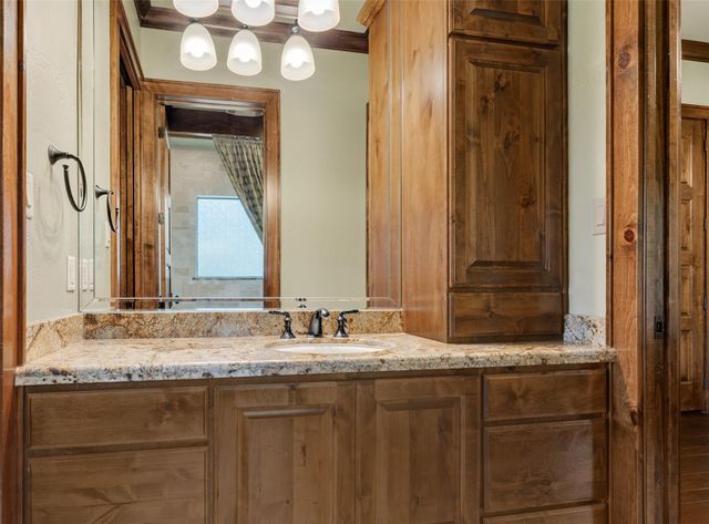654 Navasota Ridge, Navasota, TX 77868