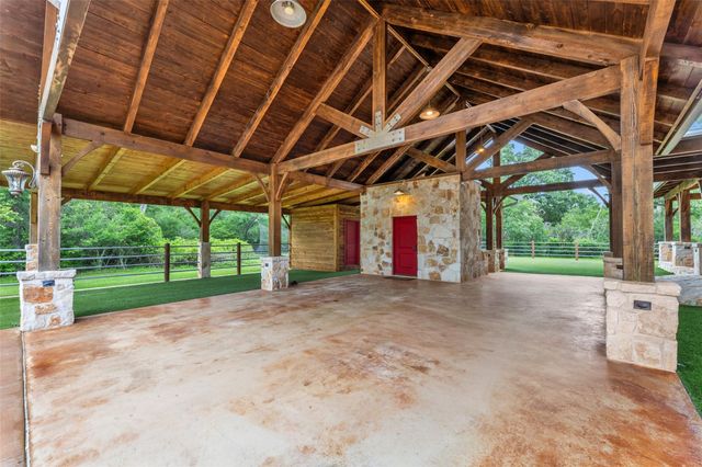 654 Navasota Ridge, Navasota, TX 77868
