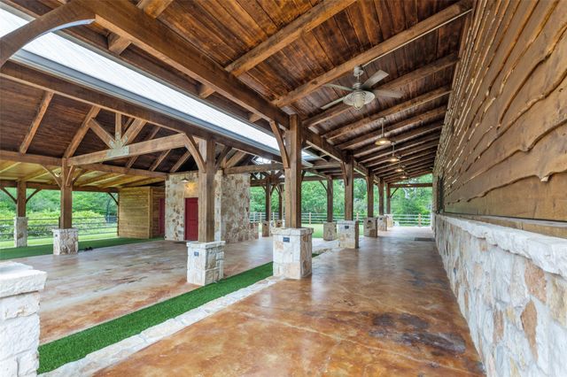 654 Navasota Ridge, Navasota, TX 77868
