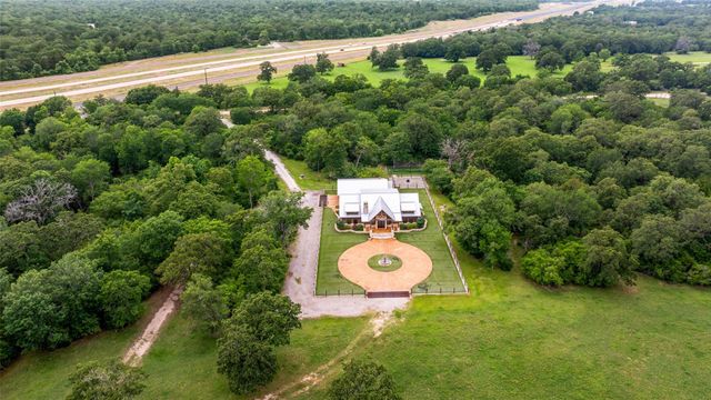 654 Navasota Ridge, Navasota, TX 77868
