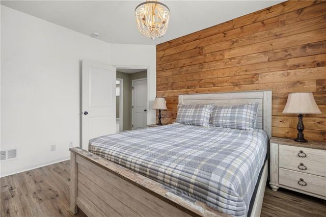 1021 SE Carmine Court, Blue Springs, MO 64014