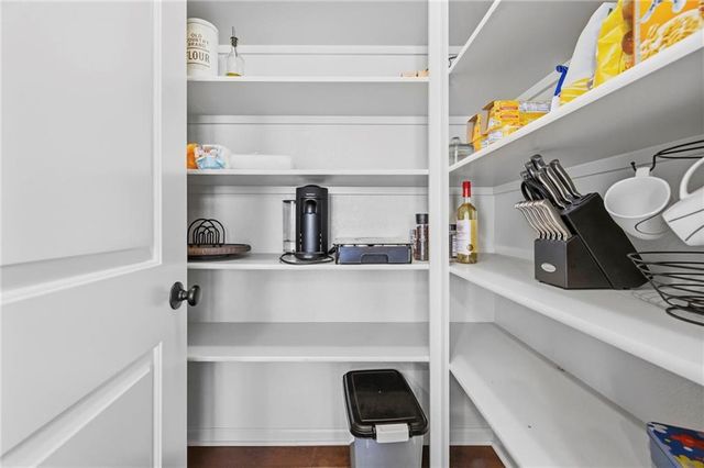 1021 SE Carmine Court, Blue Springs, MO 64014