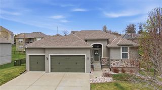 1021 SE Carmine Court, Blue Springs, MO 64014
