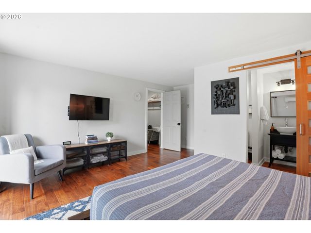 1101 E 33RD Pl, Vancouver, WA 98661