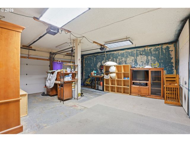 1101 E 33RD Pl, Vancouver, WA 98661