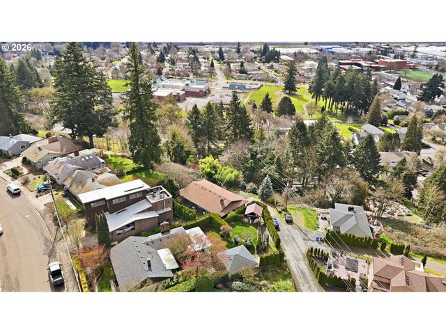 1101 E 33RD Pl, Vancouver, WA 98661