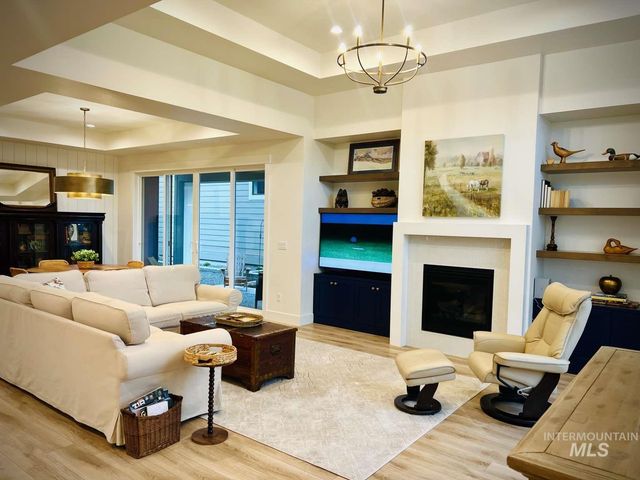 11858 N 21st Ave, Boise, ID 83714