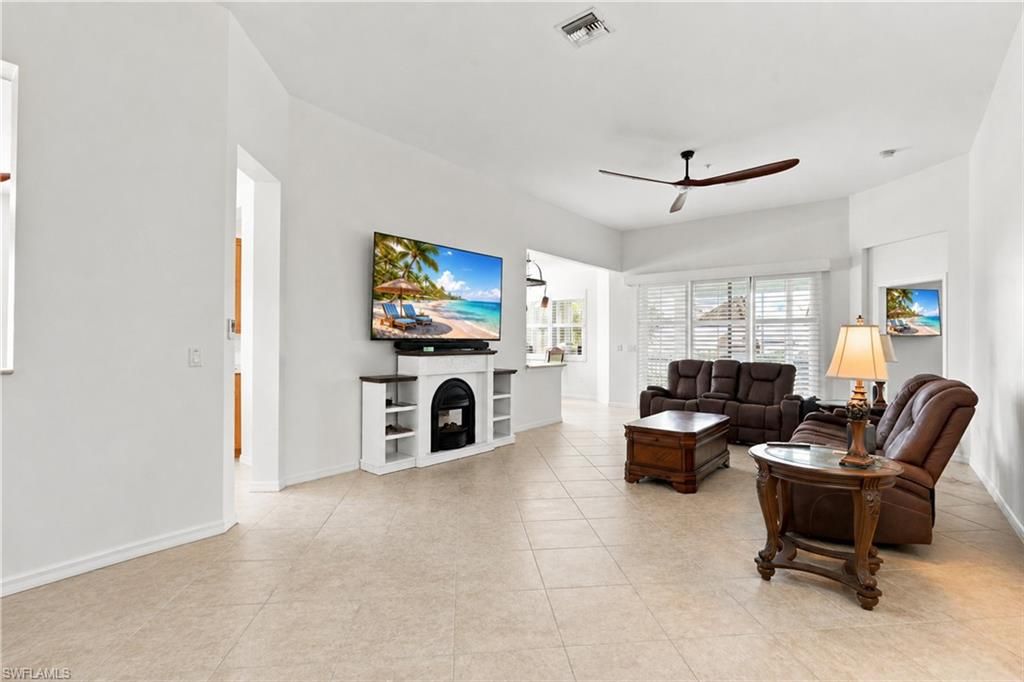 16560 Goldenrod LN 201, ALVA, FL 33920 — photo 4